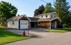 4 Ashley St, Lyons, NY 14489