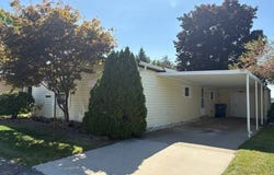 2728 Chickadee St, Rochester Hills, MI 48309