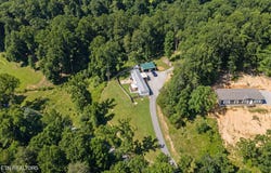 425 Bazel Rd, Harriman, TN 37748
