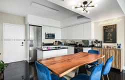 92 SW 3rd St, Miami, FL 33130
