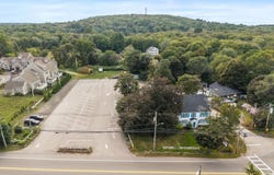 26 Main St, Rowley, MA 01969