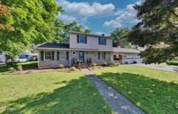 411 6th Street, Matamoras, PA 18336