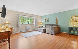 49 Windsor Dr, Holliston, MA 01746