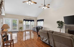27 REFLECTION Lane, Hampton, VA 23666