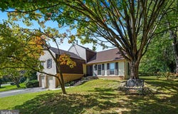 9809 DELLCASTLE Road, GAITHERSBURG, MD 20886