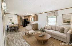 207 Cedar Ln, Valencia, PA 16059