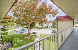 27 Pine Arbor Lane, Vero Beach, FL 32962