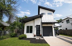 1123 Omega Ave, Austin, TX 78721