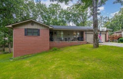 2 Beresford Court, North Little Rock, AR 72116