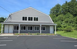 1578 Dover Road, Epsom, NH 03234