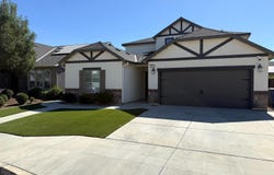 2139 La Canada Avenue, Clovis, CA 93619