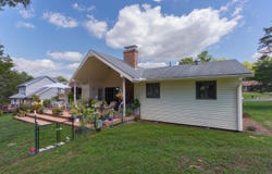 28 EDGEWOOD Dr, Lexington, VA 24450