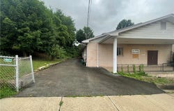 750 5th St, Ambridge, PA 15003