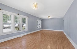 3 SW E St, Miami, OK 74354