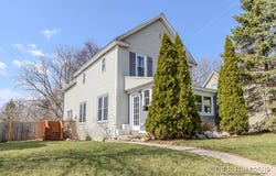 727 Emerald Avenue NE, Grand Rapids, MI 49503