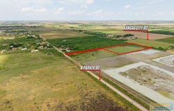 N Parker Rd, La Feria, TX 78559