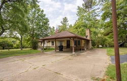 1043 S Aid Avenue, West Plains, MO 65775