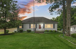 5567 N 350 E, Rolling Prairie, IN 46371