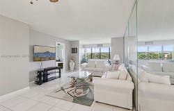 2793 NW 104th Ave, Sunrise, FL 33322