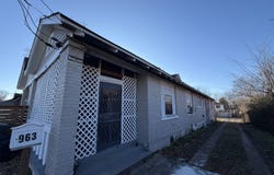 961 N DUNLAP St, Memphis, TN 38107