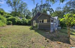 509 COBB AVENUE, WEAVER, AL 36277