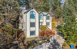 357 W 37TH Ave, Eugene, OR 97405