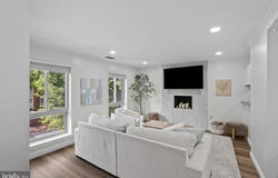 22 W HILL Street, BALTIMORE, MD 21230