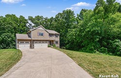 4521 Burton Forest Court SE, Grand Rapids, MI 49546