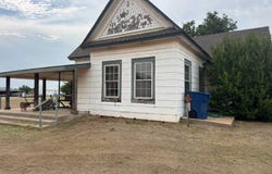 404 N Alfred, Marshall, OK 73056