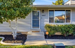 1447 E Mulberry Way, Sandy, UT 84093