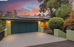 6375 Longcroft Dr, Oakland, CA 94611