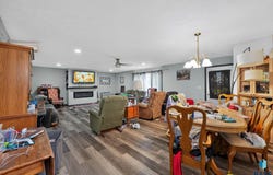 301 E 4th Ave, Lennox, SD 57039