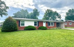 429 Sunset Drive, Waterloo, IL 62298
