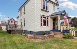 702 5th Ave S, La Crosse, WI 54601