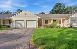 14 W Scotts Drive, Holland, MI 49424