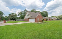 101 Brockton Ct, Dothan, AL 36305