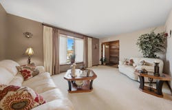 16042 85th Court, Tinley Park, IL 60487