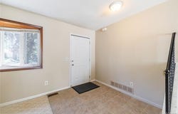 569 Hendrickson Boulevard, Clawson, MI 48017