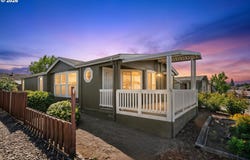 3700 BABCOCK Ln, Eugene, OR 97401