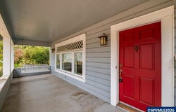 115 S 6th St, Independence, OR 97351