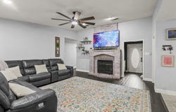 710 Brookhollow Dr, White Oak, TX 75693