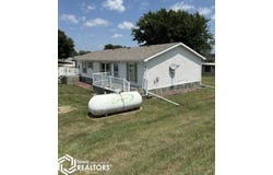 88 Arrowhead RD, Melrose, IA 52569-0000