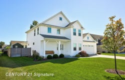 8660 Foxtail Trail, Freeland, MI 48623