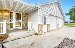 7030 Dahlgren Road, Chaska, MN 55318
