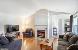 645 CONSTELLATION Square SE, LEESBURG, VA 20175