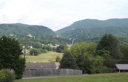 262 OXFORD Circle, Harrogate, TN 37752