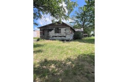 241 N Lucy St, Bartlett, TX 76511