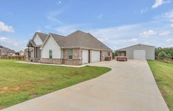 7609 Carter Ranch Road, Azle, TX 76020