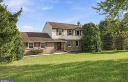 18 WILLOW Street, MARYSVILLE, PA 17053