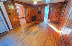 6 Wolfsnare Ln, Fries, VA 24330